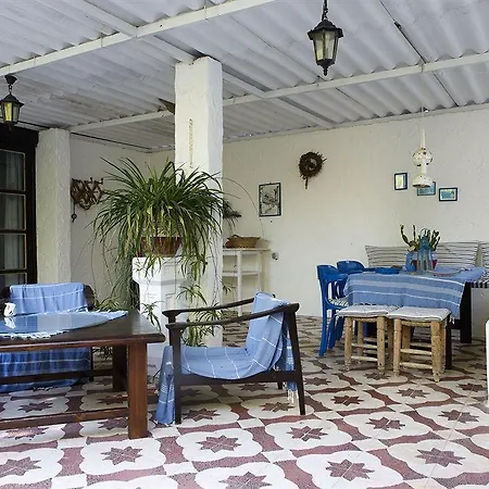 Bakkhos Guest house Kusadasi