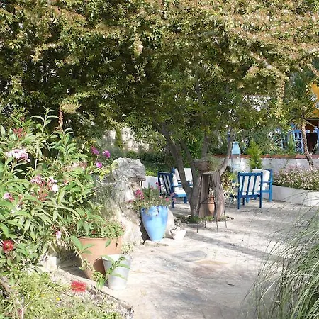 Guest house Bakkhos